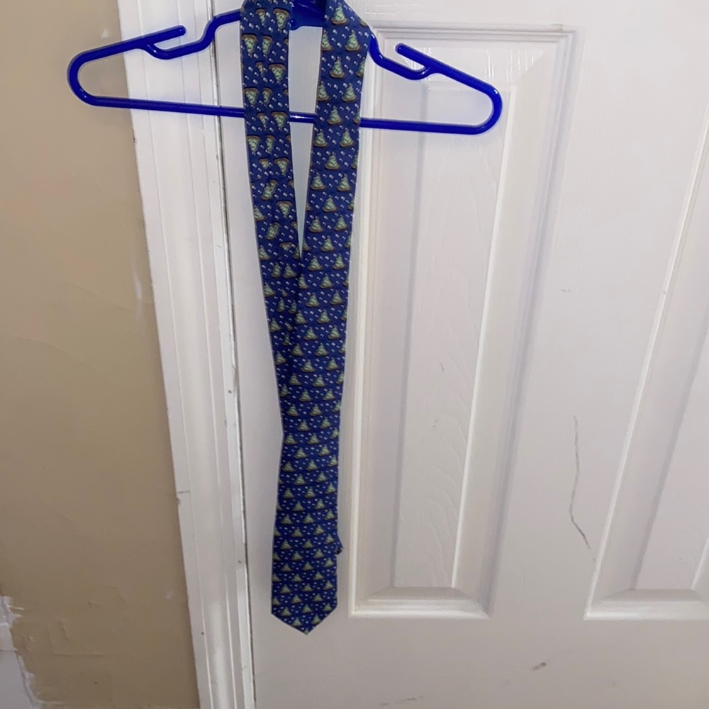 Youth Vineyard Vines tie